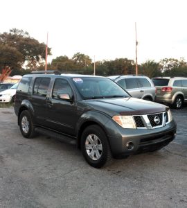 Car in Orlando by Ignacio Cerrón