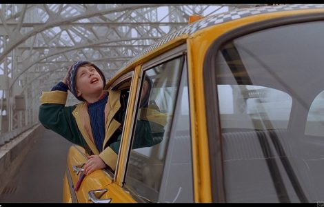 Home Alone 2 - Yellow taxi in New York.