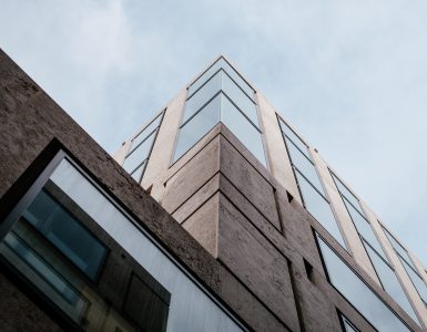 requirement to host a J1 Participant