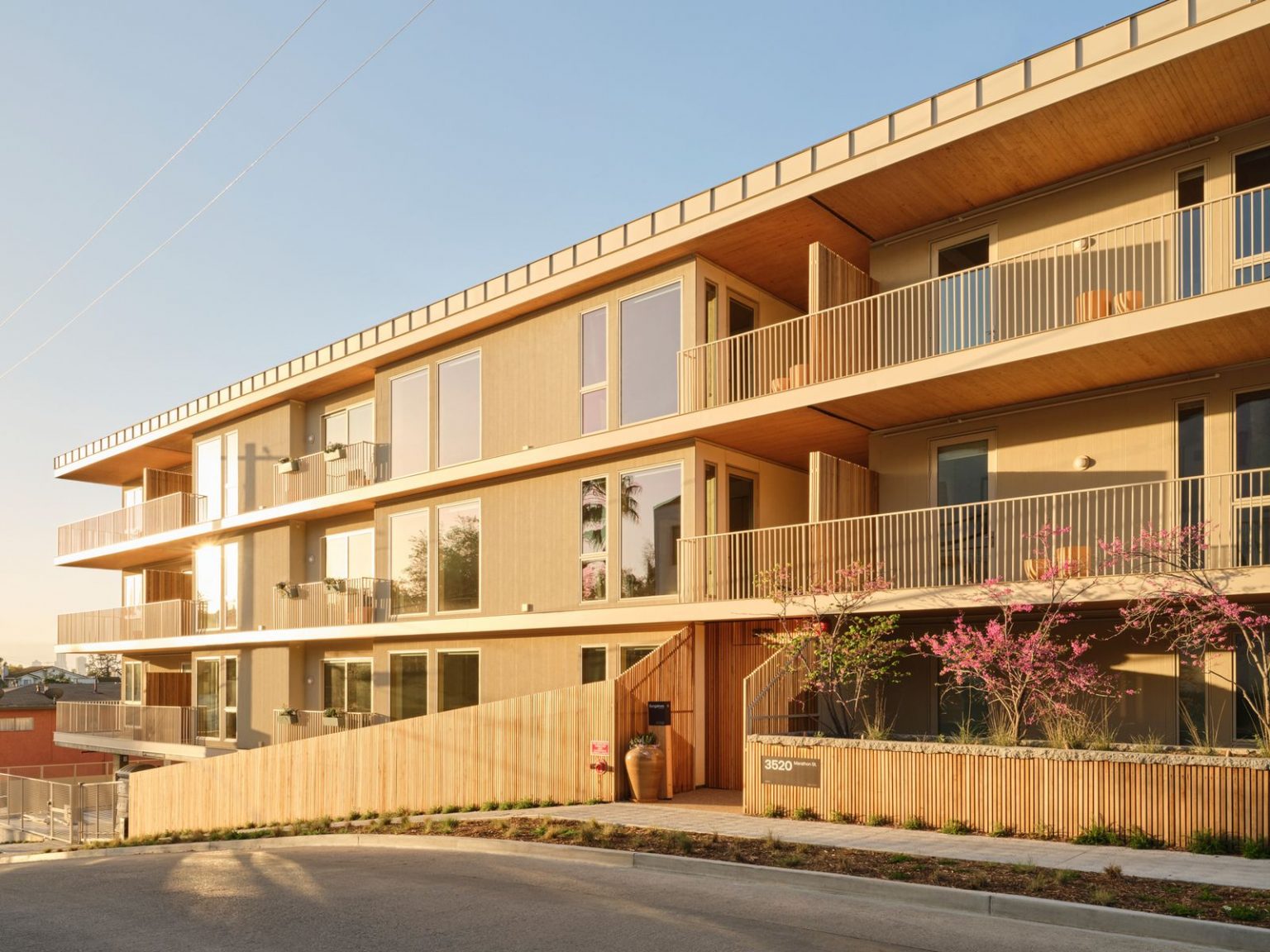 SuperLA opens its first solid wood panel building in Silver Lake ...